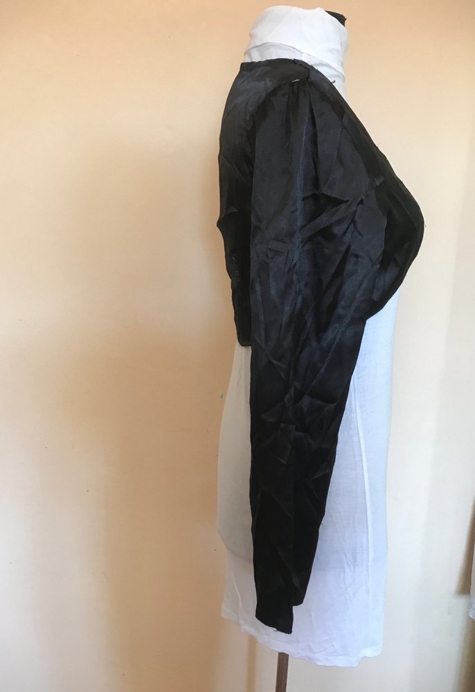 Siyah Saten Uzun Kollu Bolero - Görsel 4