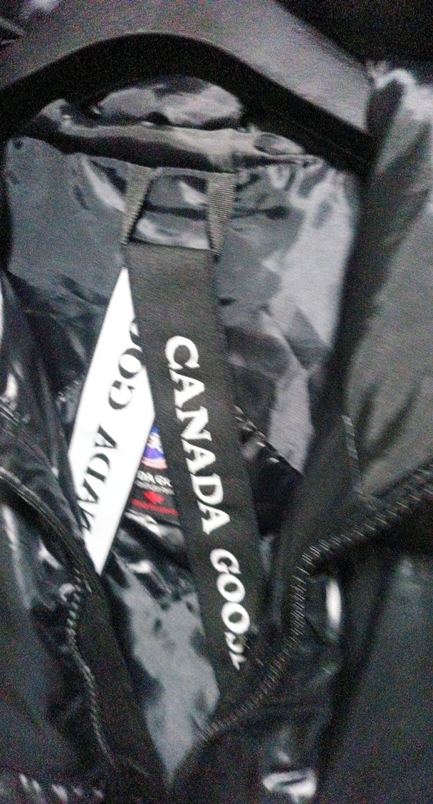 Siyah fermuarlı ürün. - Görsel 4