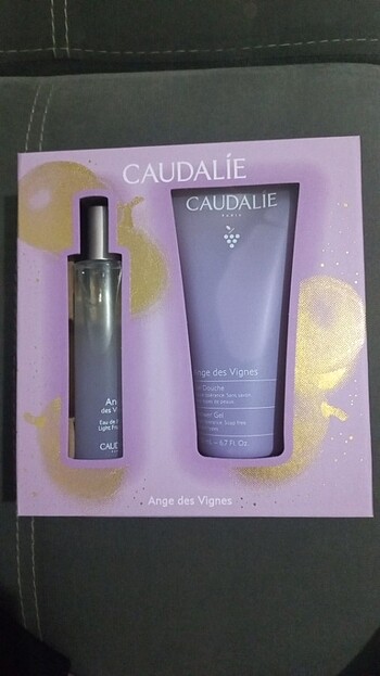 Caudalie parfüm ve duş jeli