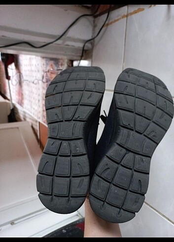 40 Beden siyah Renk Orjinal sckechers ayakkabı 