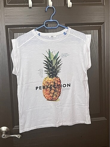 MANGO ANANAS DESENLİ BEYAZ BLUZ