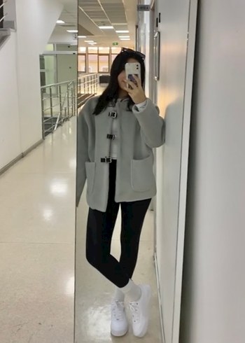 Gri Tokalı Rahat Kadın Ceket - Görsel 2