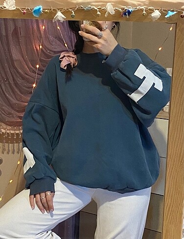m Beden OMUZ-KOL YAZI BASKILI OVERSIZE SWEATSHIRT