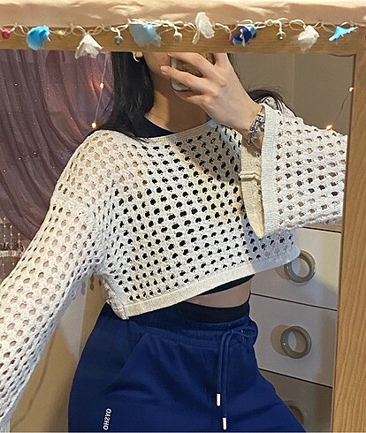 m Beden DELİKLİ CROP KAZAK