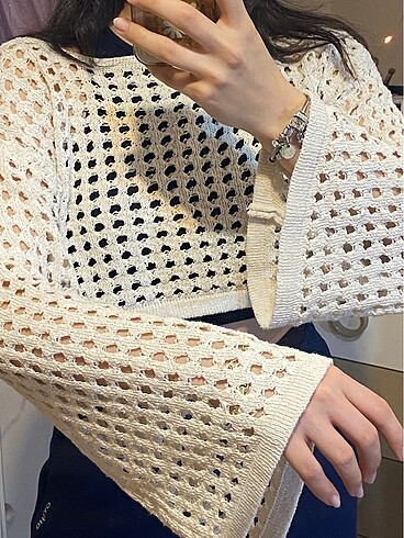 m Beden ten rengi Renk DELİKLİ CROP KAZAK