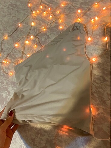 Tek askılı büzülü taş rengi bluz - Görsel 7