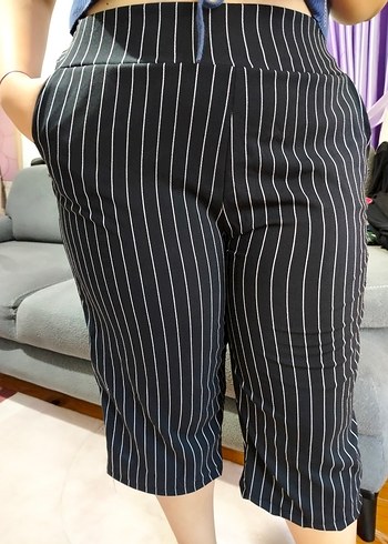 Zara Çizgili Kadın Kumaş Pantolon bermuda