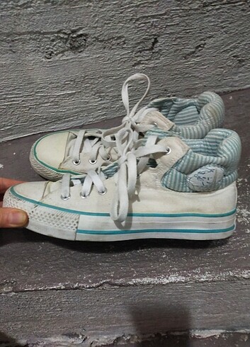 39 Beden beyaz Renk 29numara convers