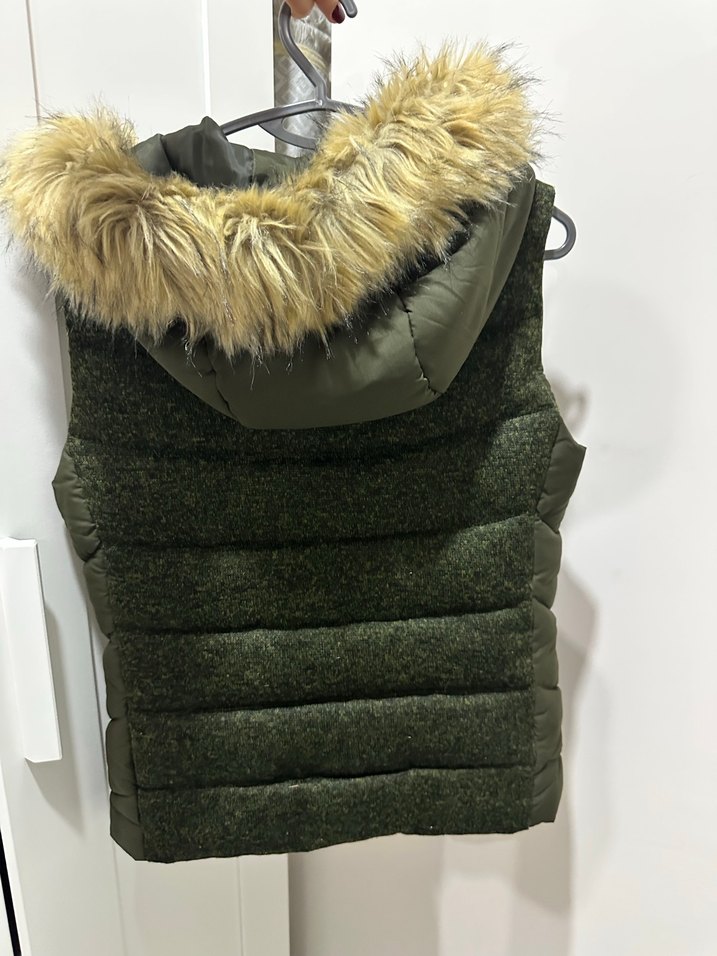 Kadın Yeşil Kürklü Şişme Yelek - Görsel 4