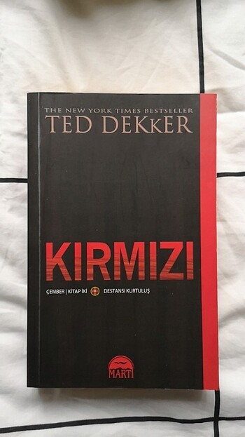 Çember- Kırmızı Siyah Beyaz Yeşil Ted Dekker