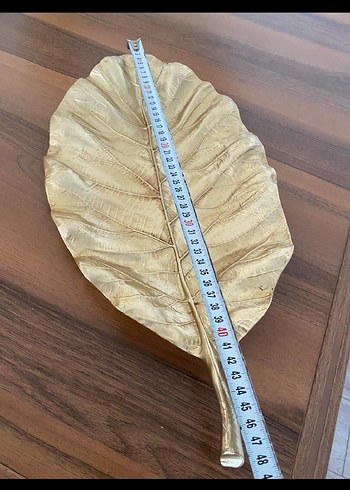Beden 50 cm Parlak Dore Yaprak Dekor Tepsi