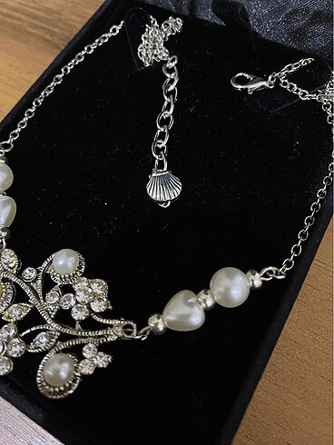 So Chic İnci kolye