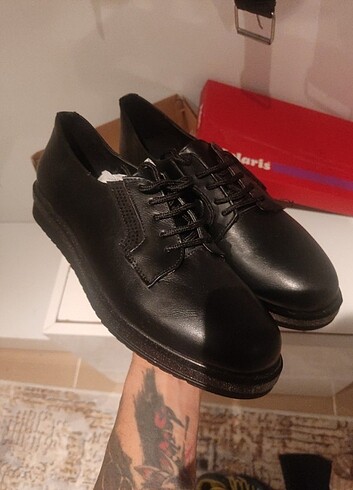 39 Beden siyah Renk Polaris Simli Oxford Ayakkabı 