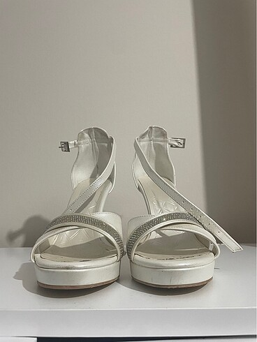 Gelin ayakkabısı - Görsel 3