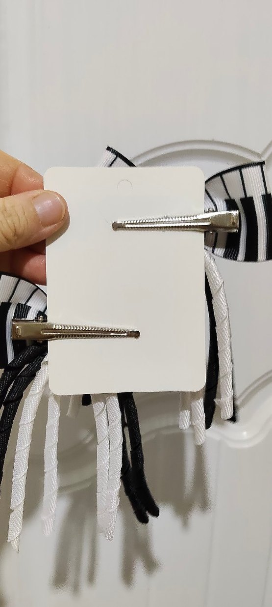 Siyah Beyaz Fiyonklu Gotik Saç Aksesuarı - Görsel 3