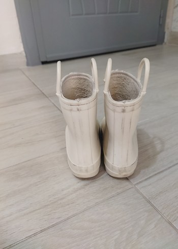 28 Beden ten rengi Renk Beyaz Kız Çocuk Lastik Çizme