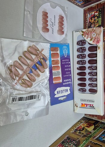 Koyu Kahverengi ve Desenli Takma Tırnak Seti - Görsel 2