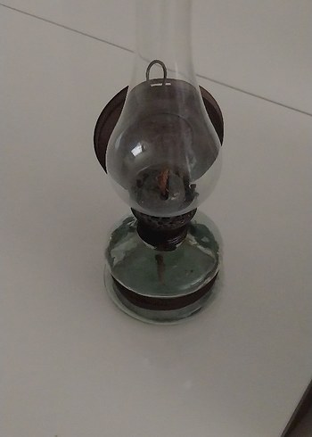 Bej ve Gri Cam Yağ Lambası
