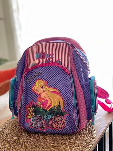 Okul çantası winx