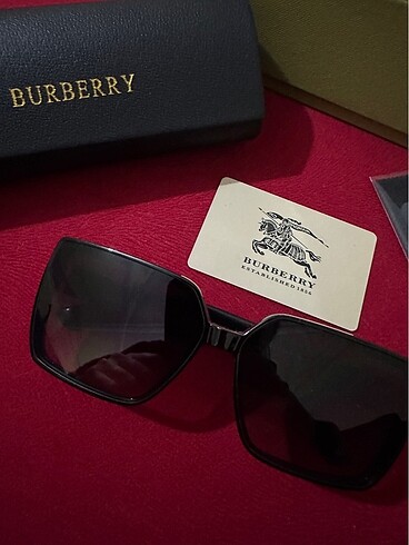 Burberry Güneş Gözlüğü - Görsel 2