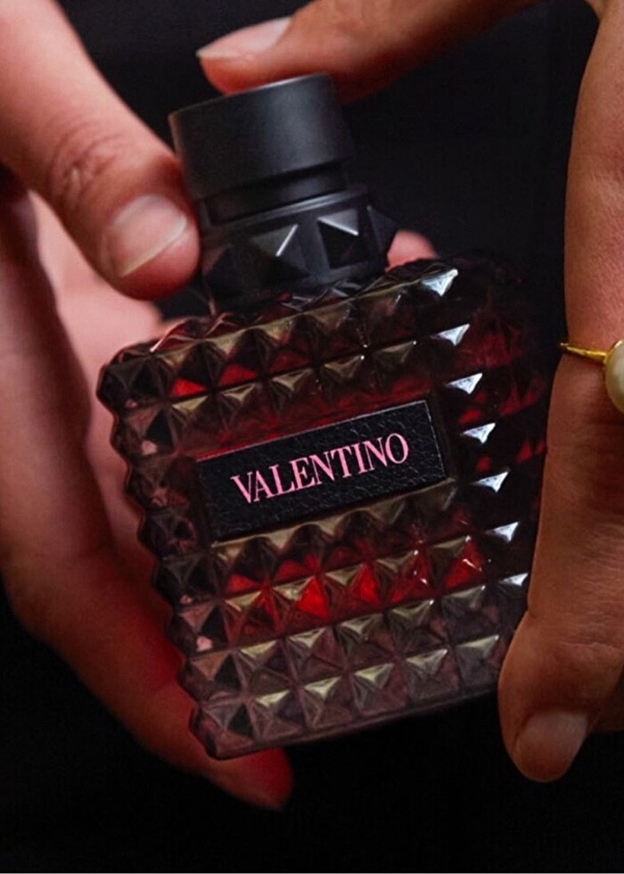 Valentino parfüm - Görsel 2