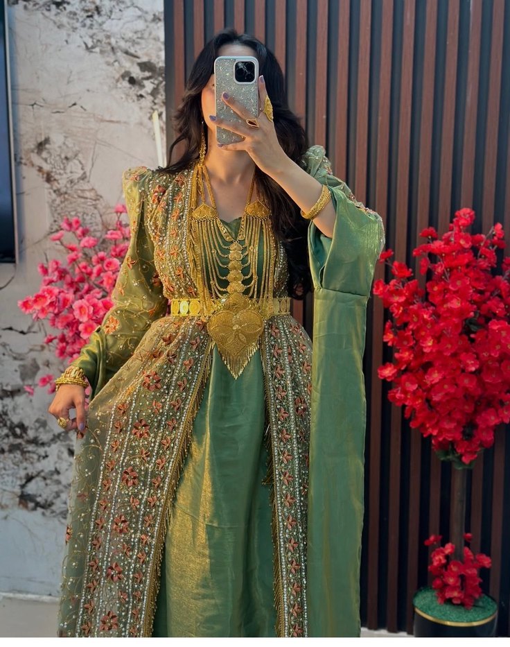 Nakışlı Çok Renkli Uzun İpek Elbise - Görsel 2