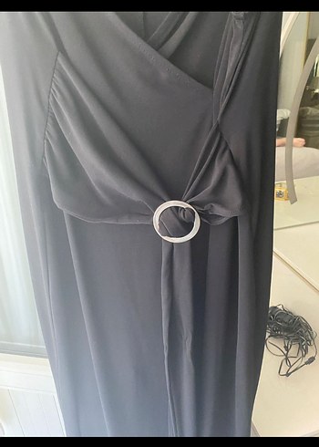 Siyah V Yakalı Uzun Askılı GUSTO Elbise - Görsel 2