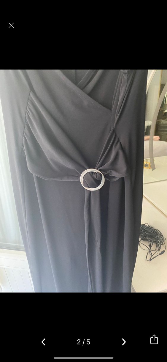 Siyah V Yakalı Uzun Askılı GUSTO Elbise - Görsel 2