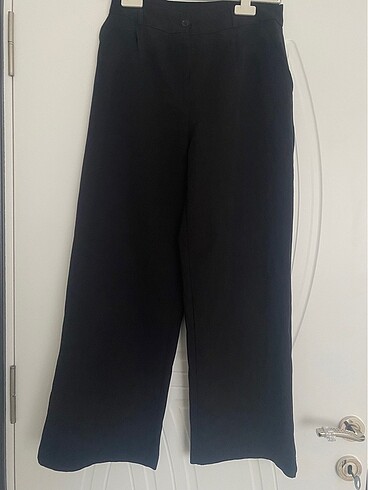 Trendyol Milla Siyah Krep Bol Pantolon
