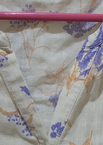 Bej Çiçek Desenli Kolsuz Keten Gömlek - Görsel 2