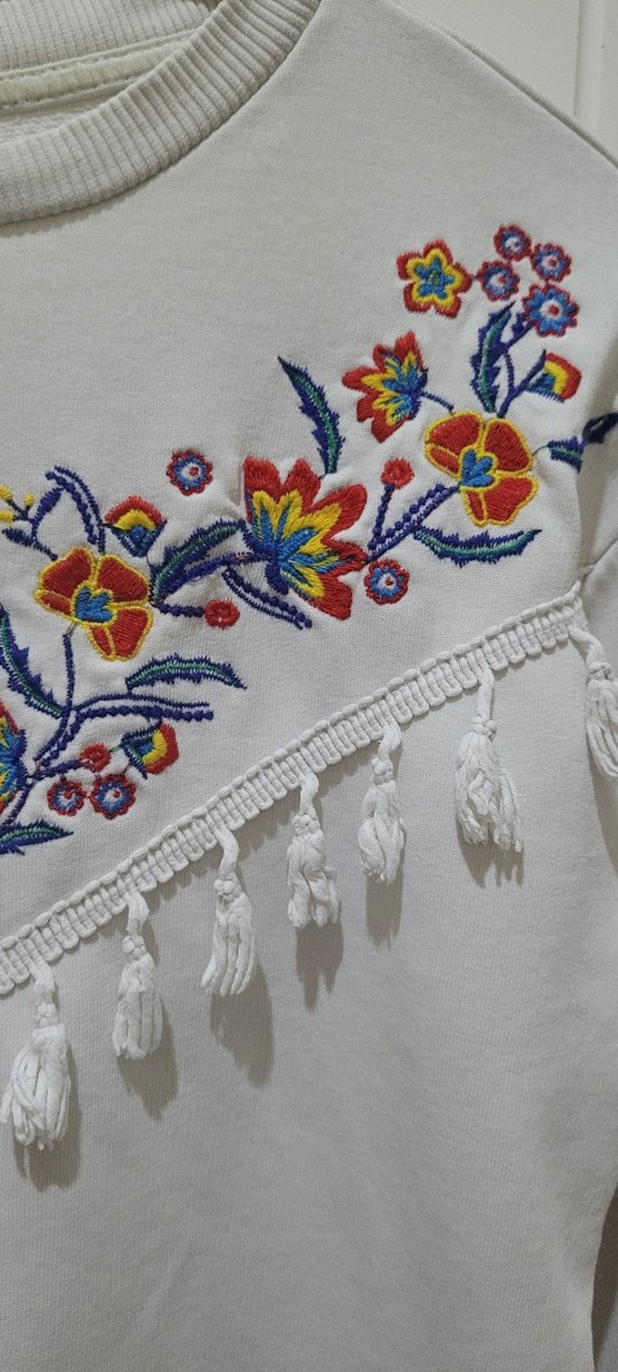 H&M Nakışlı Püsküllü  Sweatshirt - Görsel 2