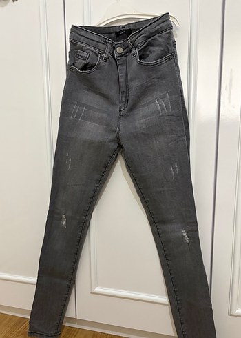 Gri Kadın Slim Fit Sokak Stili Jean - Görsel 2