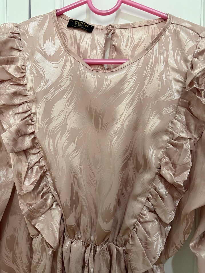 Pembe Saten Görünümlü Volanlı Bluz - Görsel 2