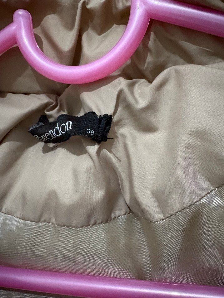 Kürk Detaylı Bej Kadın Şişme Yelek - Görsel 3