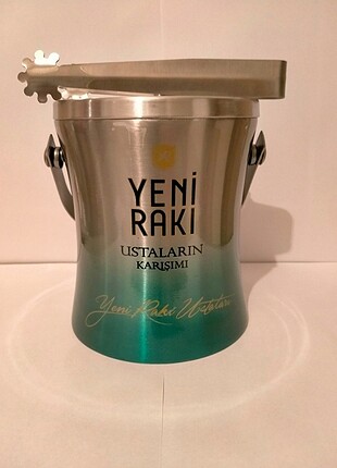 Ustaların Karışımı Buz Kovası