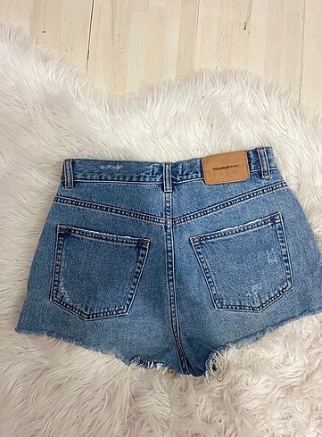 m Beden pull and bear kot şort