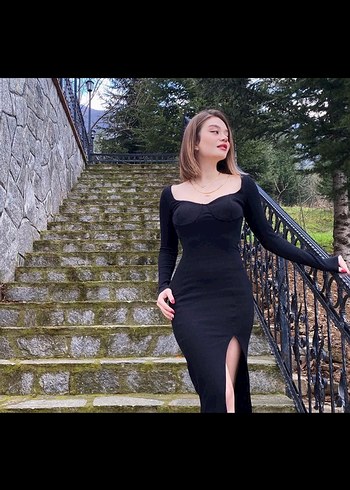 xs Beden siyah Renk Bershka Uzun Kollu Yırtmaçlı Siyah Triko Elbise