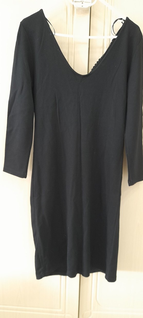 Boncuk İşlemeli Siyah Uzun Kollu V Yaka Elbise - Görsel 3