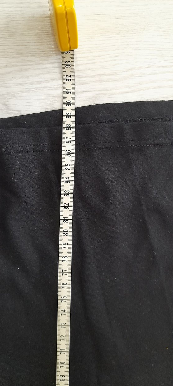 Boncuk İşlemeli Siyah Uzun Kollu V Yaka Elbise - Görsel 4