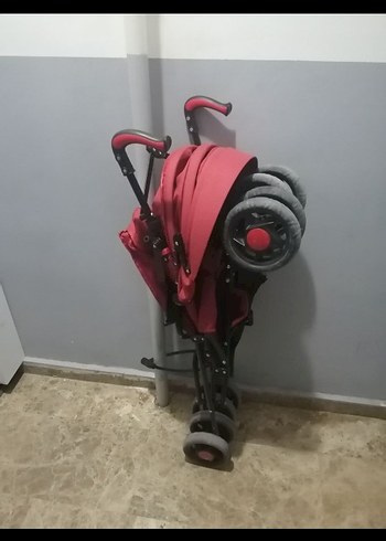 Kırmızı Bebek Arabası - Görsel 8