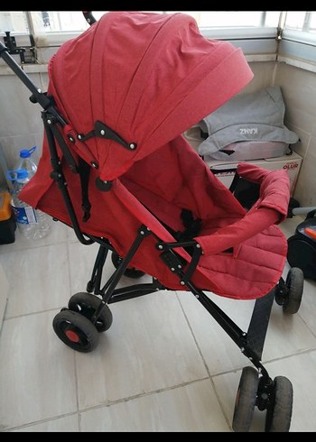 Kırmızı Bebek Arabası - Görsel 3