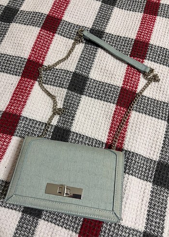 Stradivarius Mint Yesili Zincirli Mini Canta
