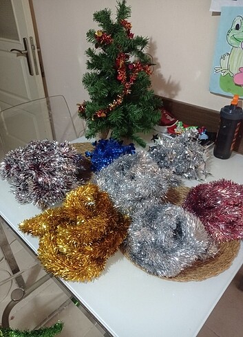 7 adet süsler dahil,ışıklı,çam agaci