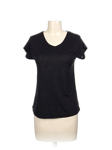 Diğer T-shirt %70 İndirimli.