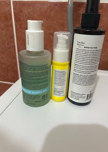 Diğer True Bee Biberiye Saç Toniği ve Cilt Bakım Ürünleri