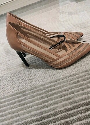 Zara hiç giyilmemiş stiletto