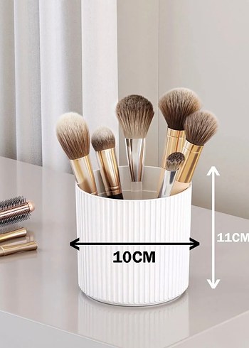 Şeffaf Kapaklı Beyaz Makyaj Fırçası Organizeri - Görsel 2