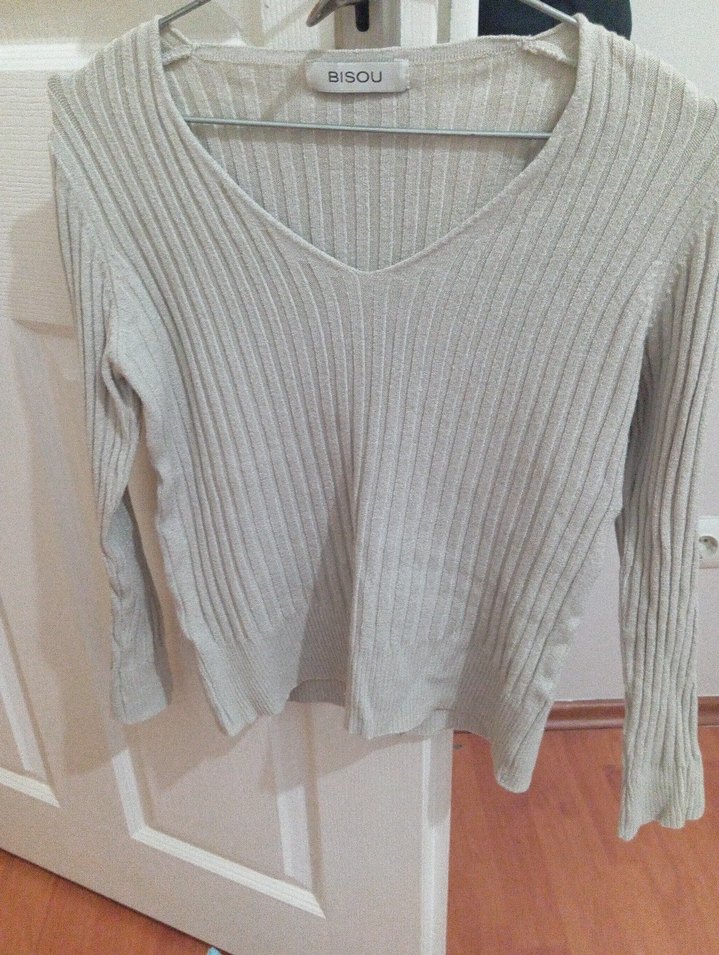 Gri V Yaka Örgü Kadın Kazak - Görsel 2