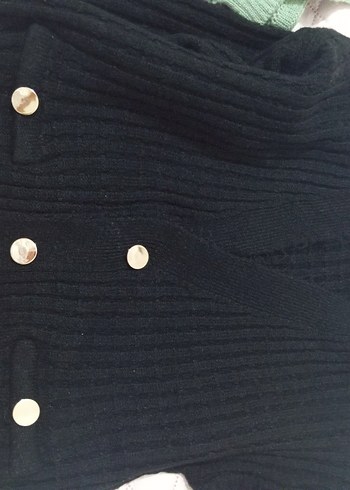 Düğmeli Siyah Kısa Triko Kadın Kazak - Görsel 3
