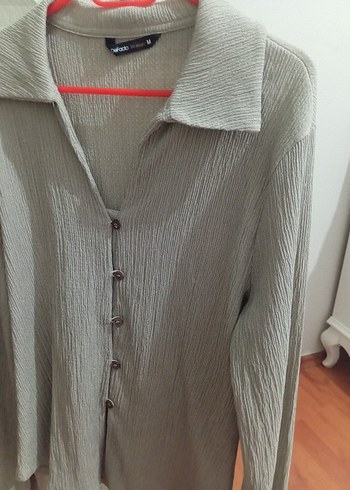 Bej Düğmeli Keten Gömlek - Görsel 3